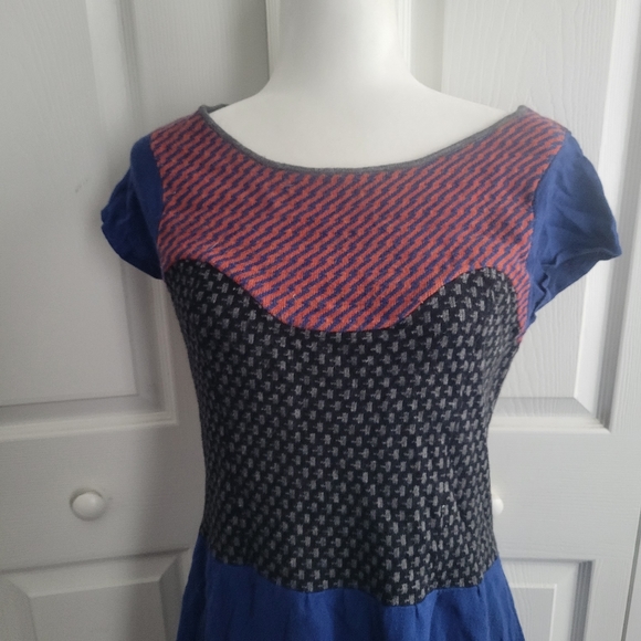 Sparrow Sweater Dress - Picture 4 of 4